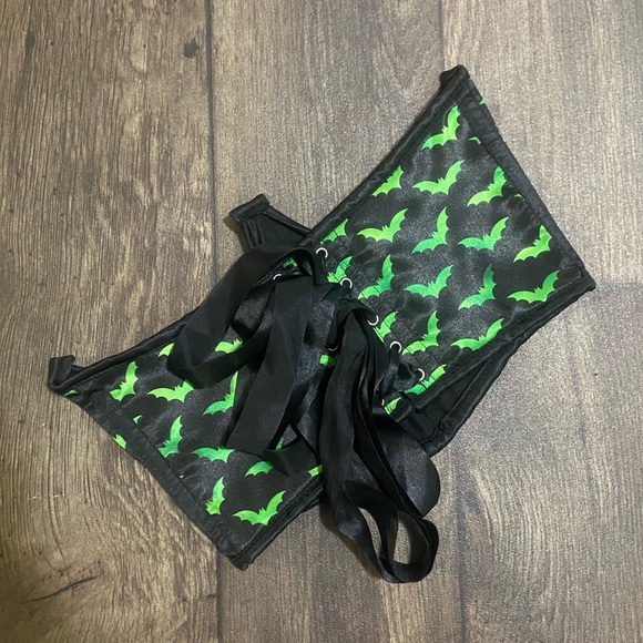 Underbust bat corset - Picture 2 of 4